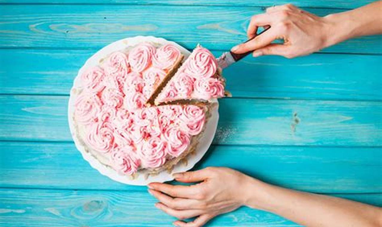 The Ultimate Guide to Slicing a Cake: Tips and Techniques for Flawless Presentation