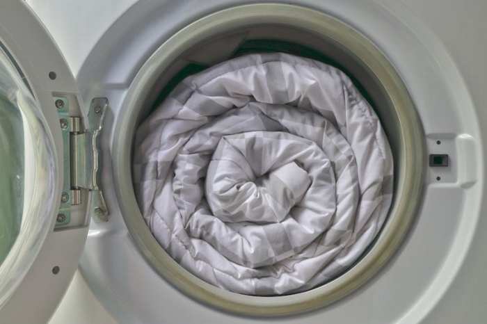 How to wash weighted blanket with glass beads
