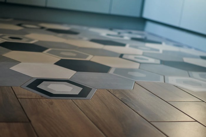 How to combine tile and wood flooring
